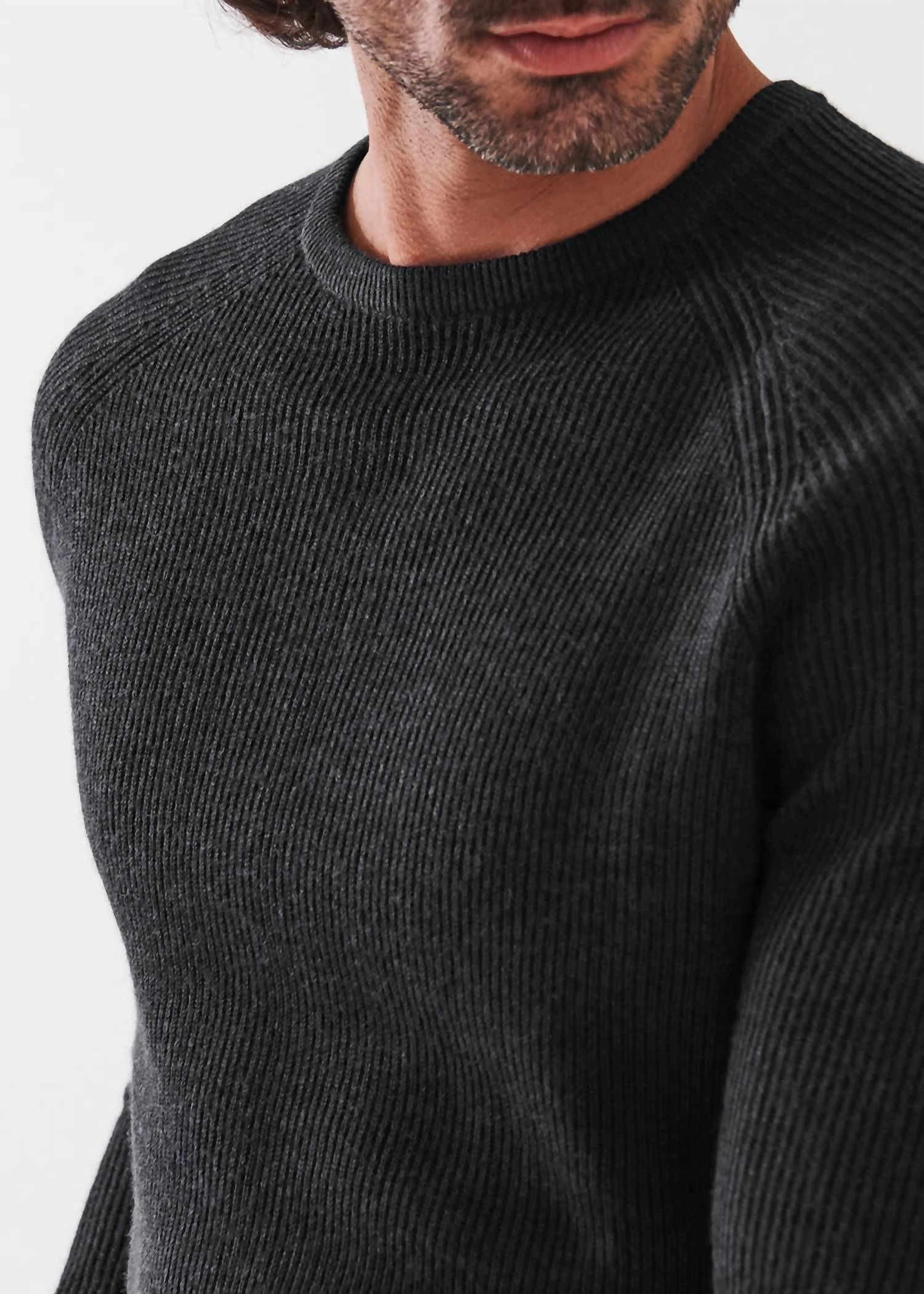 12Gg Merino Raglan Rib Crew Sweater In Noir