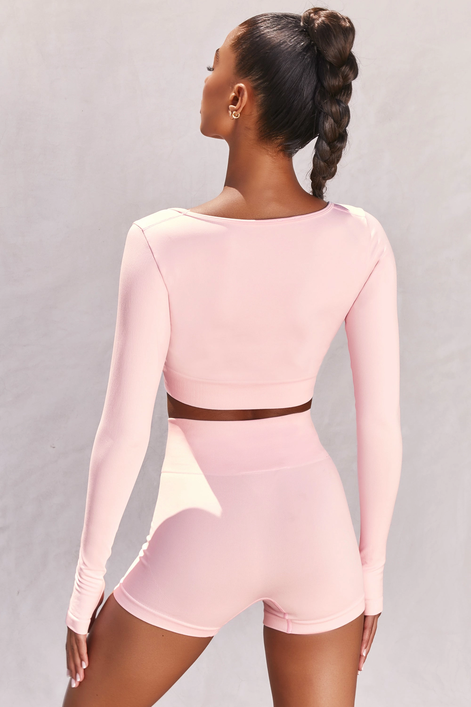Accomplish Seamless Long Sleeve Crop Top in Pink