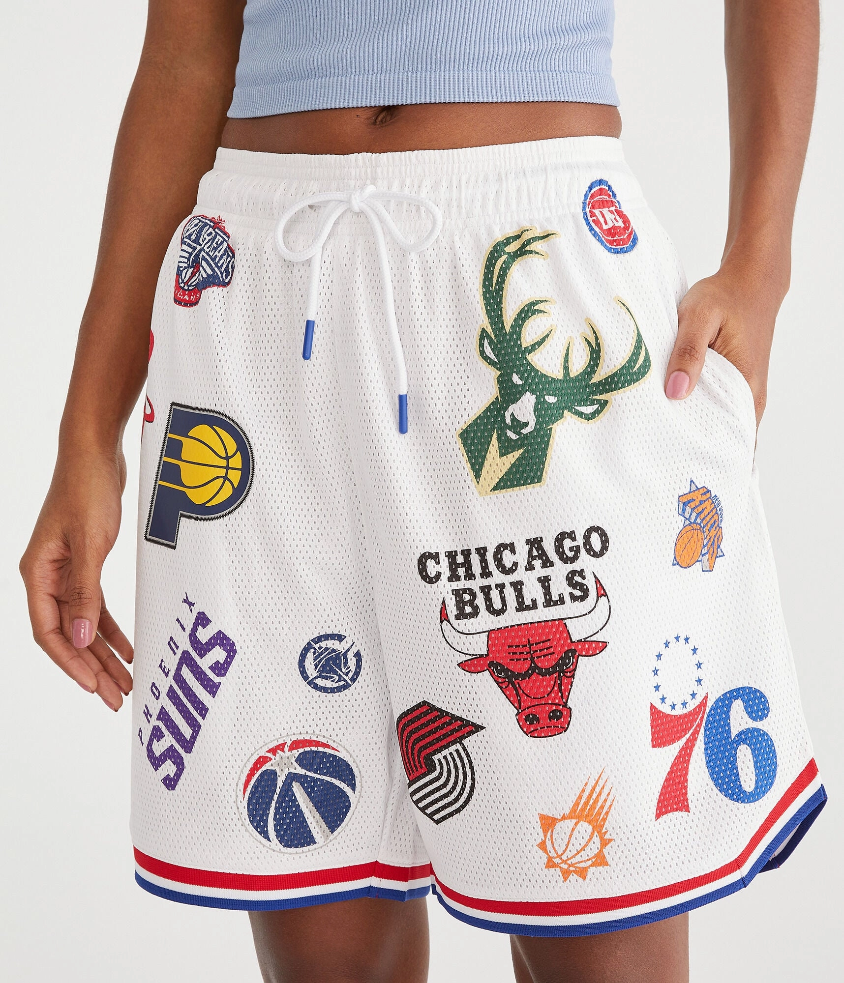 Aeropostale Nba Team Logos Mesh Shorts 6"