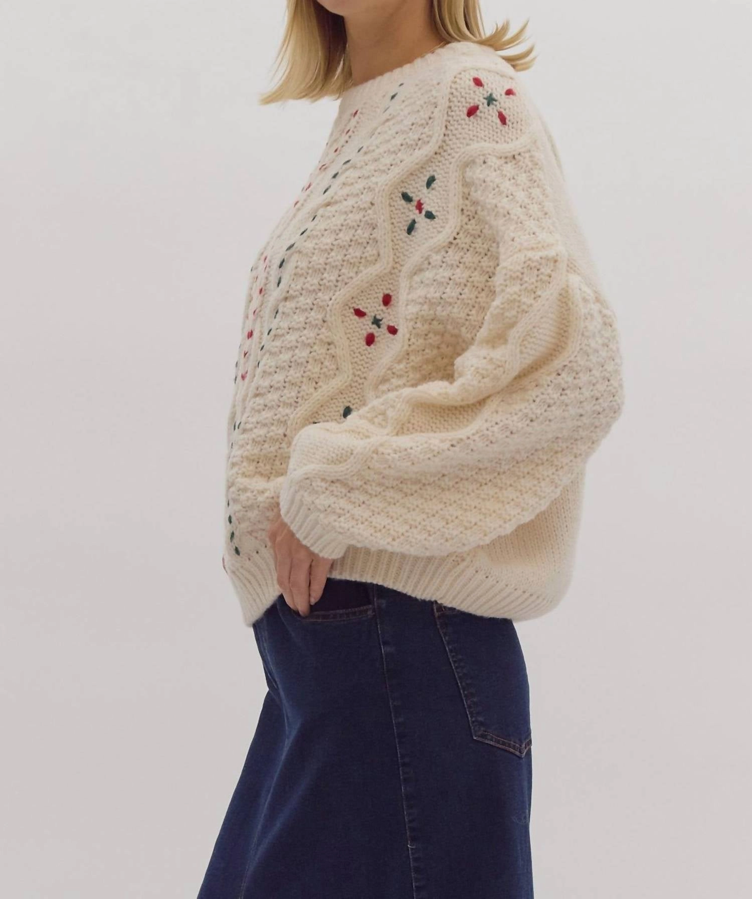 Cable Knit Round Neck Sweater In Beige