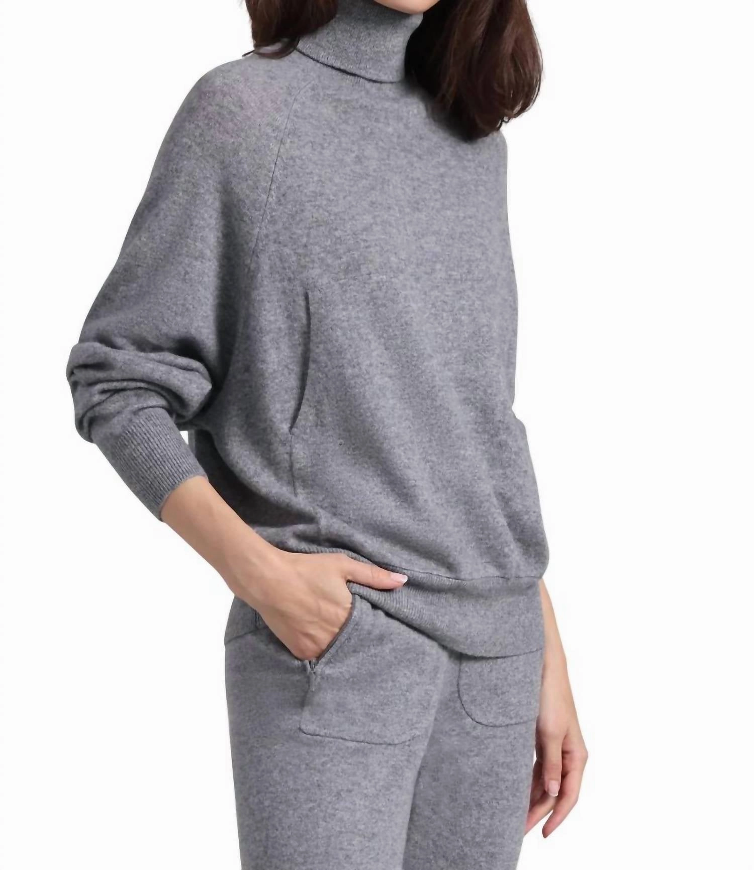 Cashmere Oversized Turtleneck In Grey Shadow