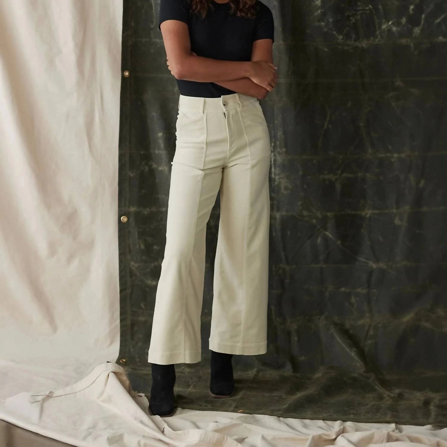 Comfort Terry Crop Pant In Cream