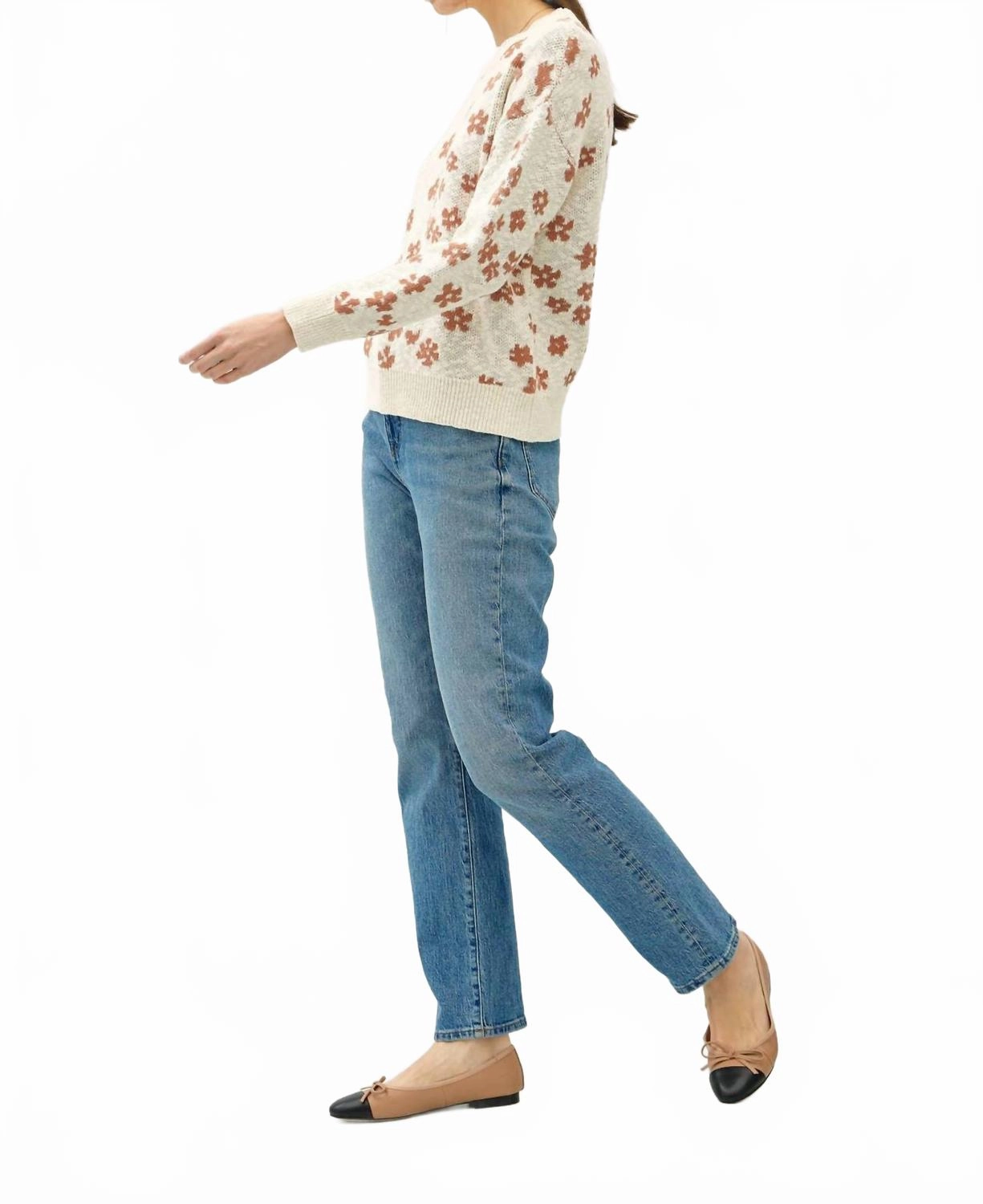 Crew Neck Flower Sweater In Beige