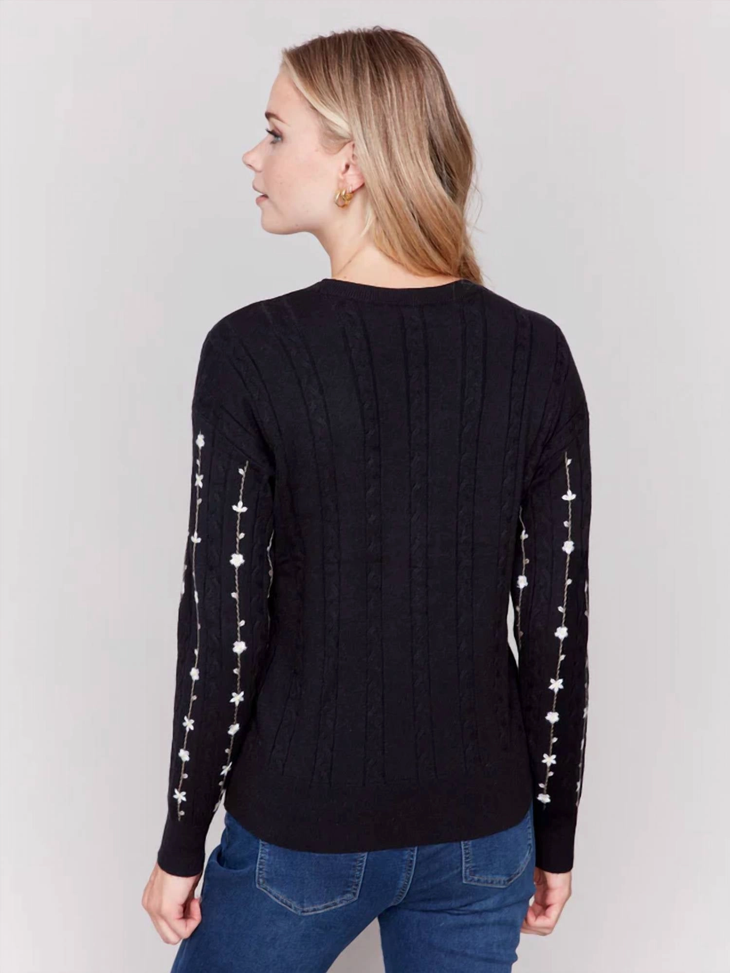 Floral Embroidery Knit Sweater In Black