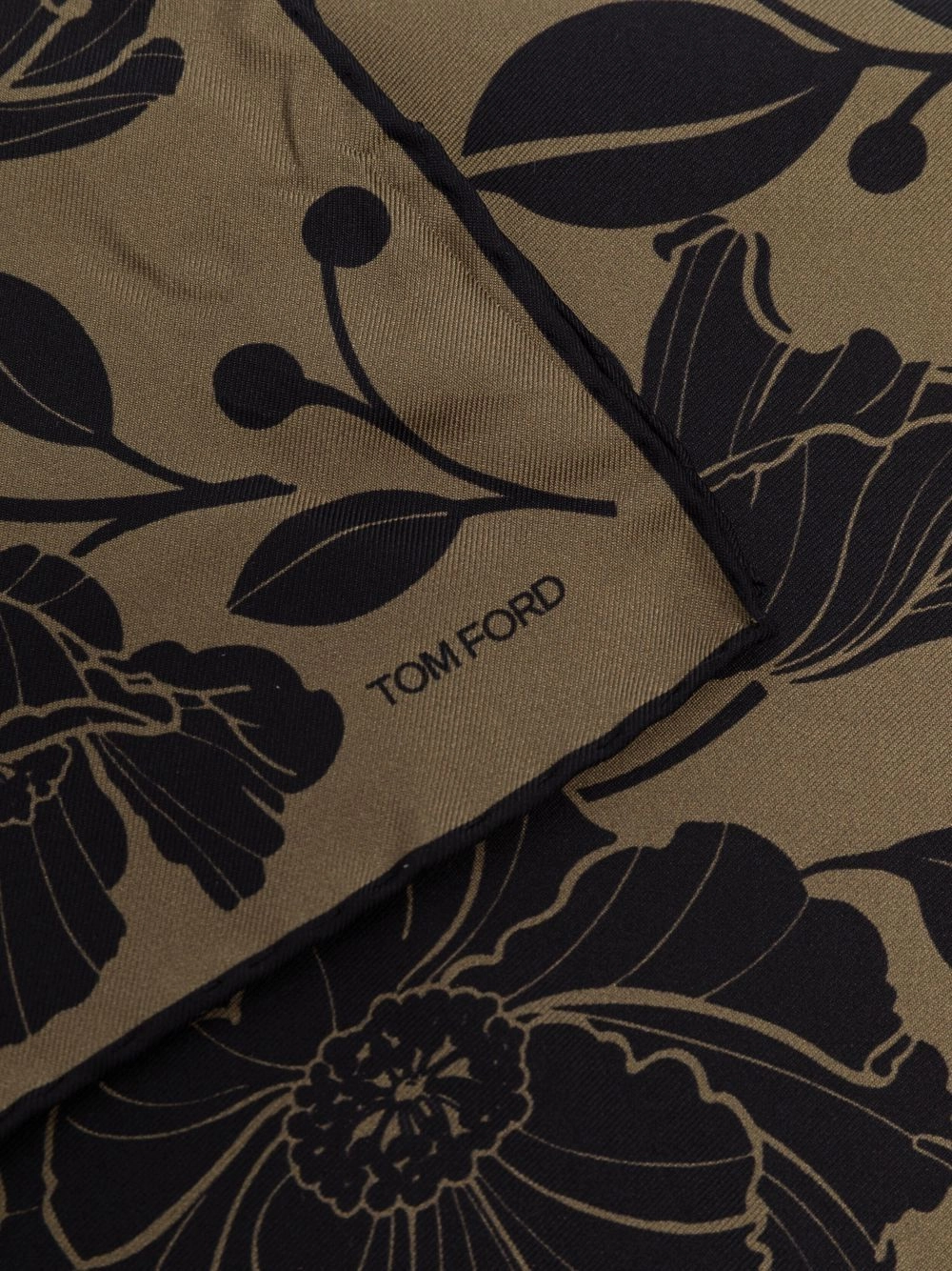 Floral pocket square