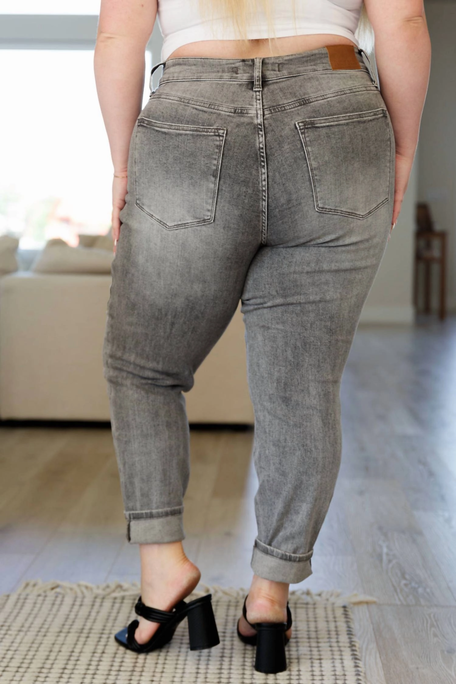 High Rise Stone Wash Slim Jeans In Gray