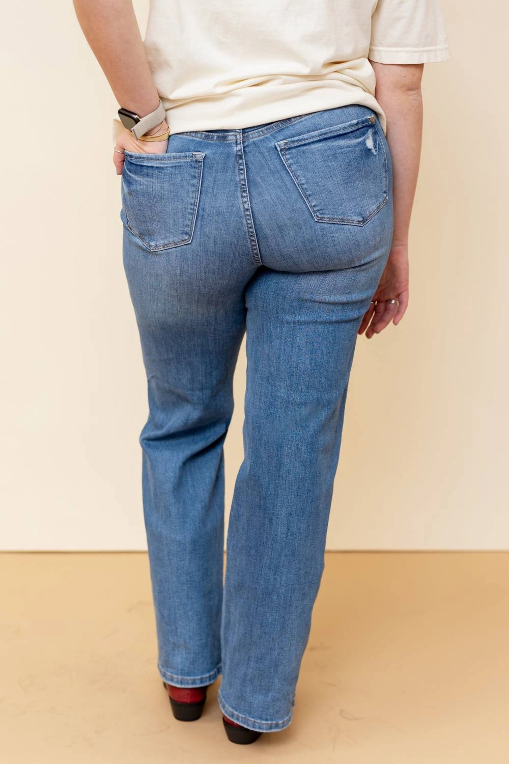 High Waist Straight Leg Jeans In Light Wash