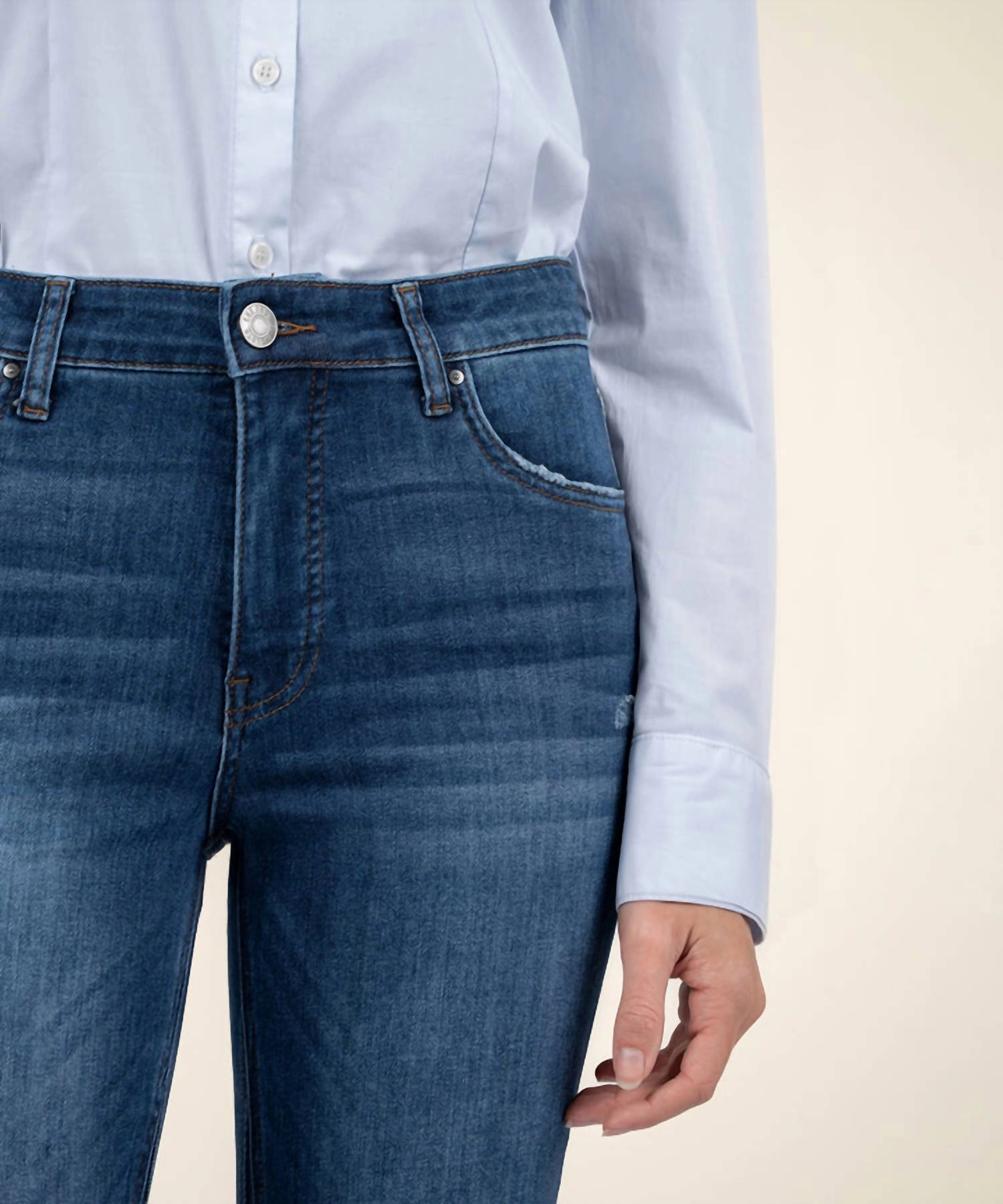 Kelsey High Rise Pants In Investing