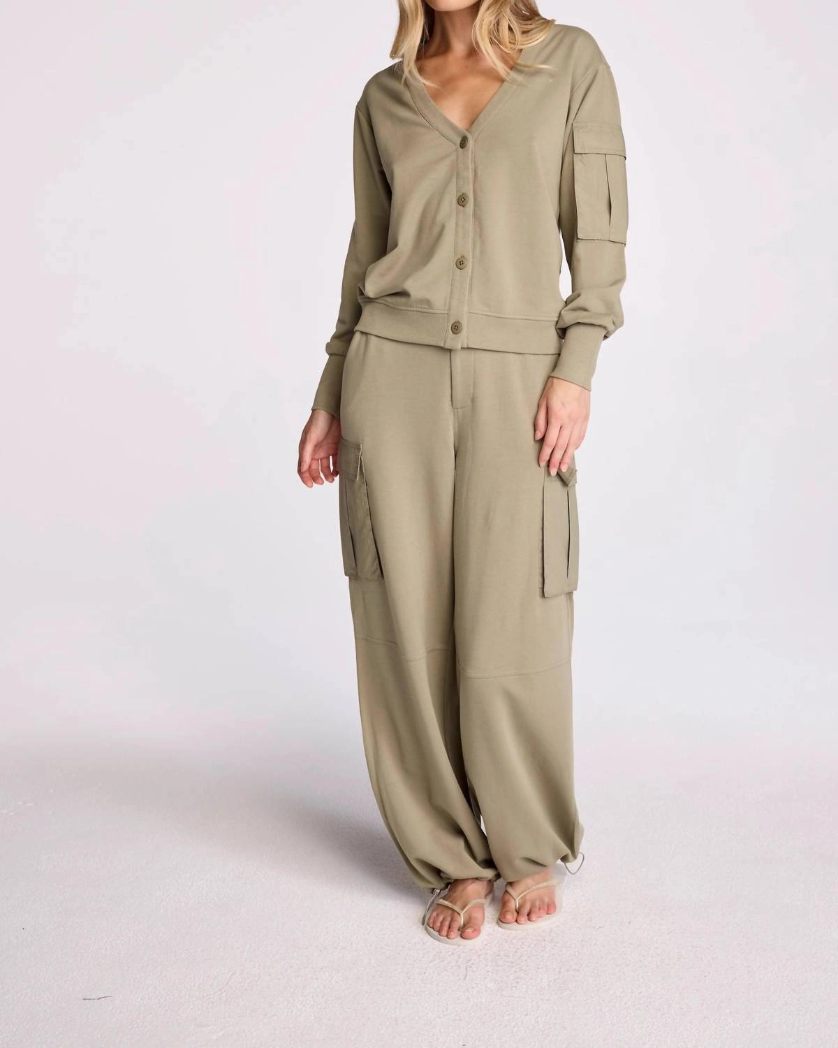 Leo Cardigan In Vintage Moss Green