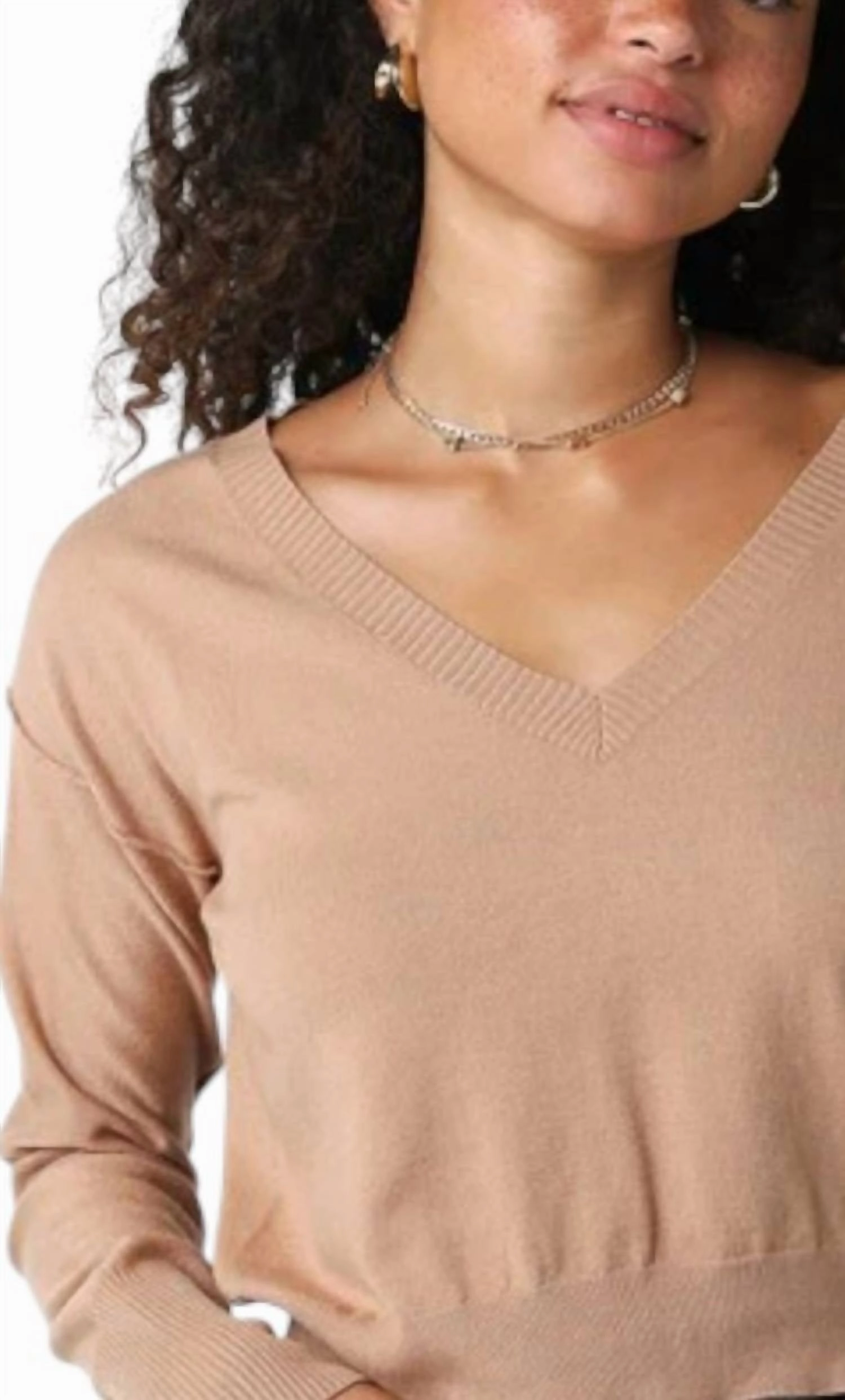 Loren V Neck Sweater In Latte