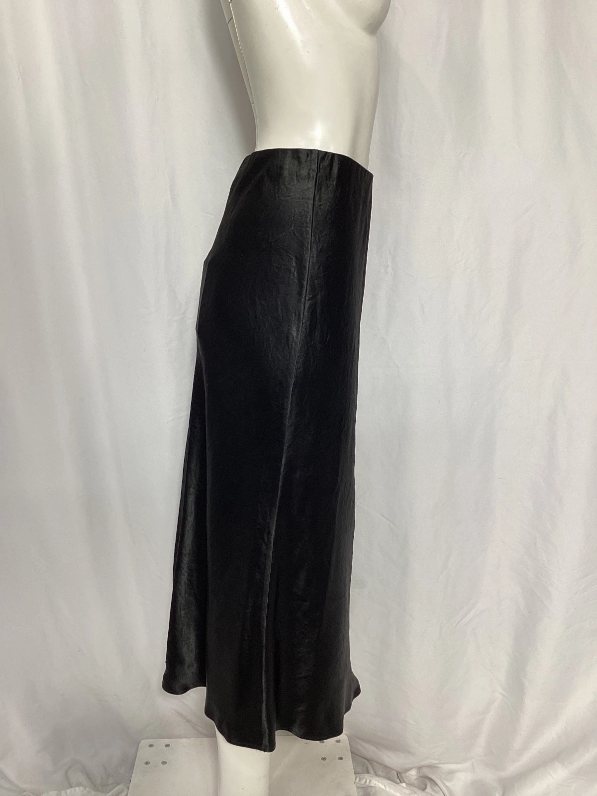 Max Mara Leisure Alessio Midi Skirt in Black Acetate