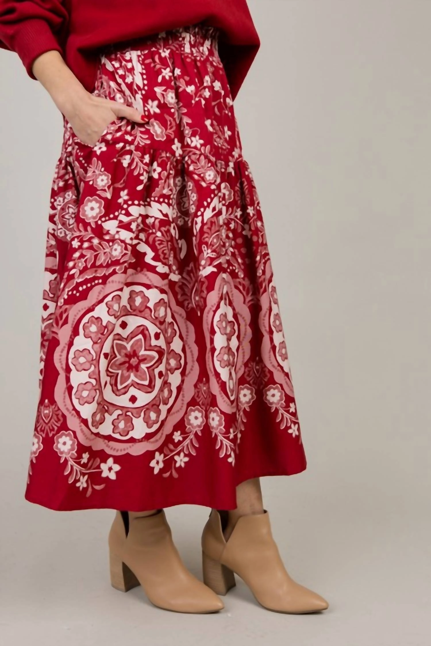 Medallion Skirt In Wine