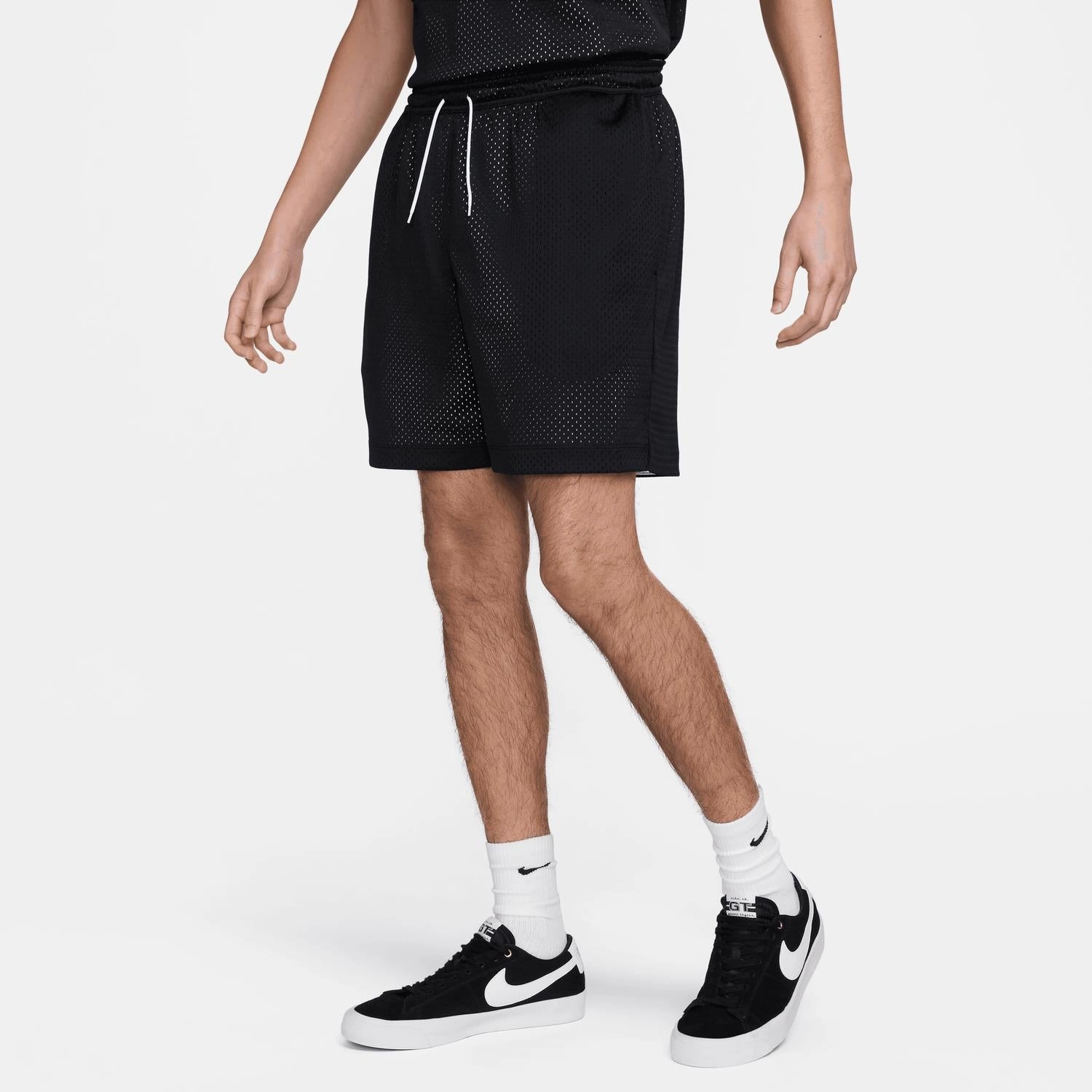 Men's Sb Reversible Basketball And Skate Mesh Shorts In Black/white