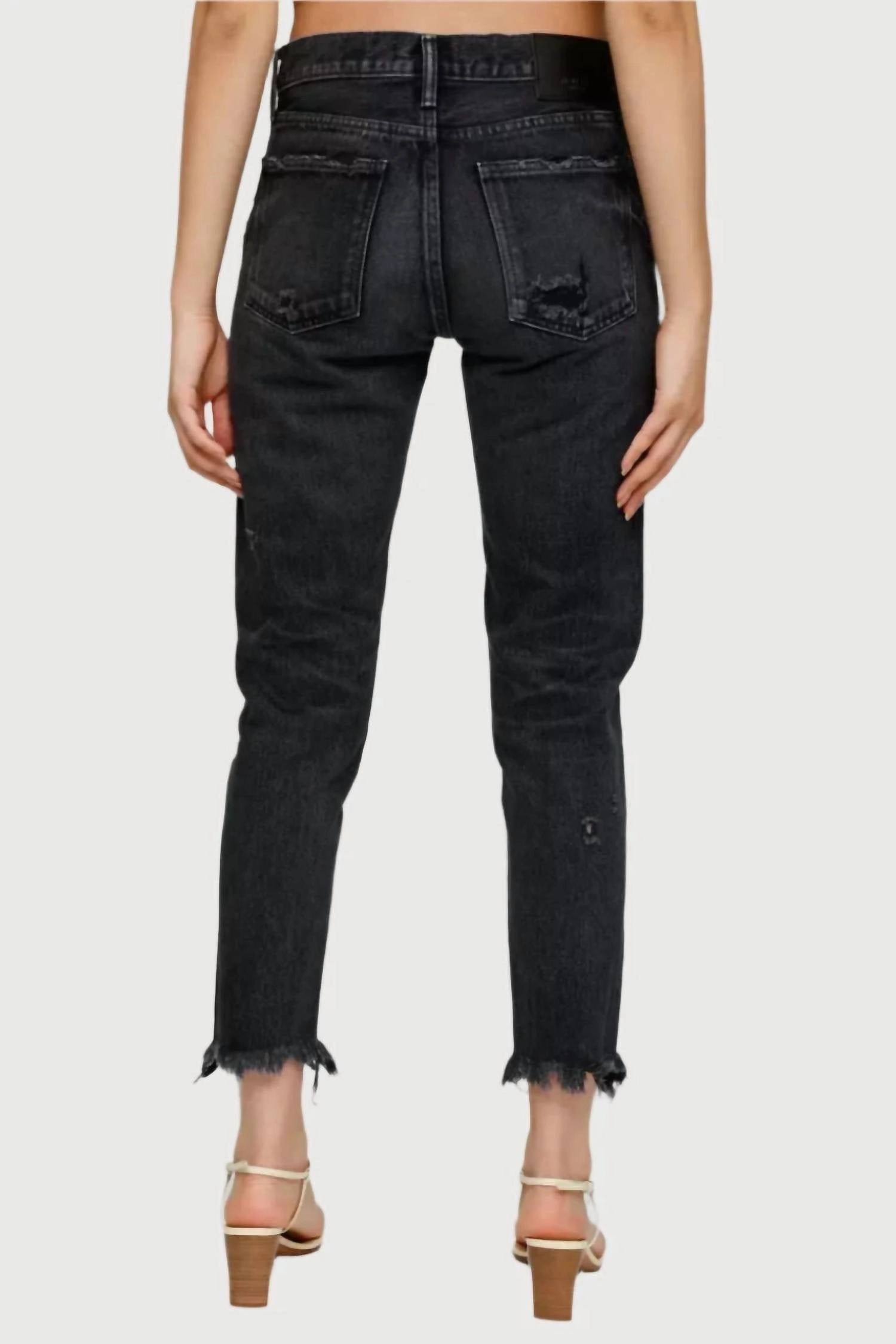 Merry Tapered Mid Rise Jeans In Denim Black