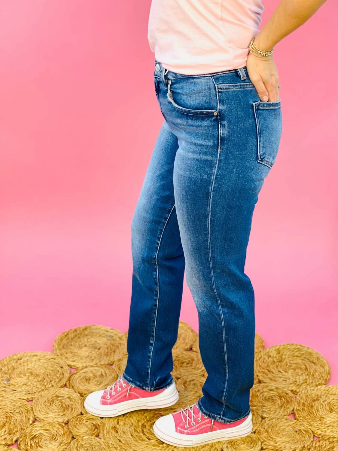 Mid Rise Tapered Jeans In Dark Wash