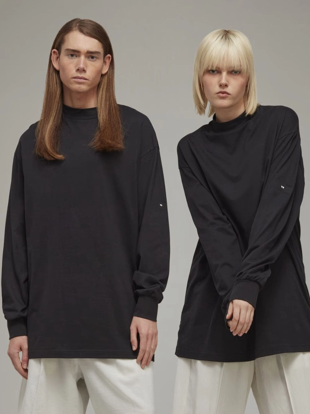 Mock-Neck Long-Sleeved Cotton Sweatshirt