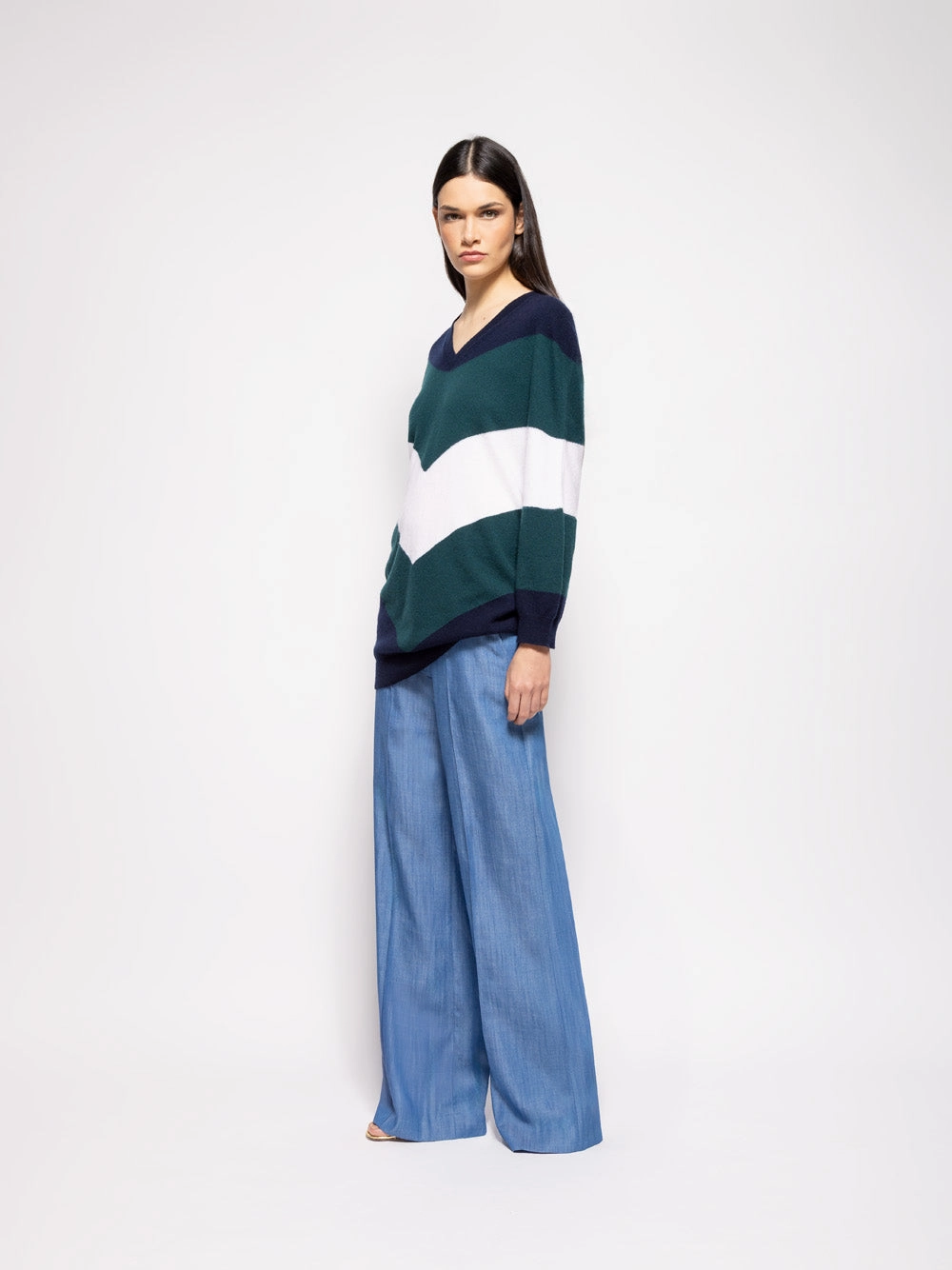 Myrio Salute V-Neck Cashmere Oversize Top