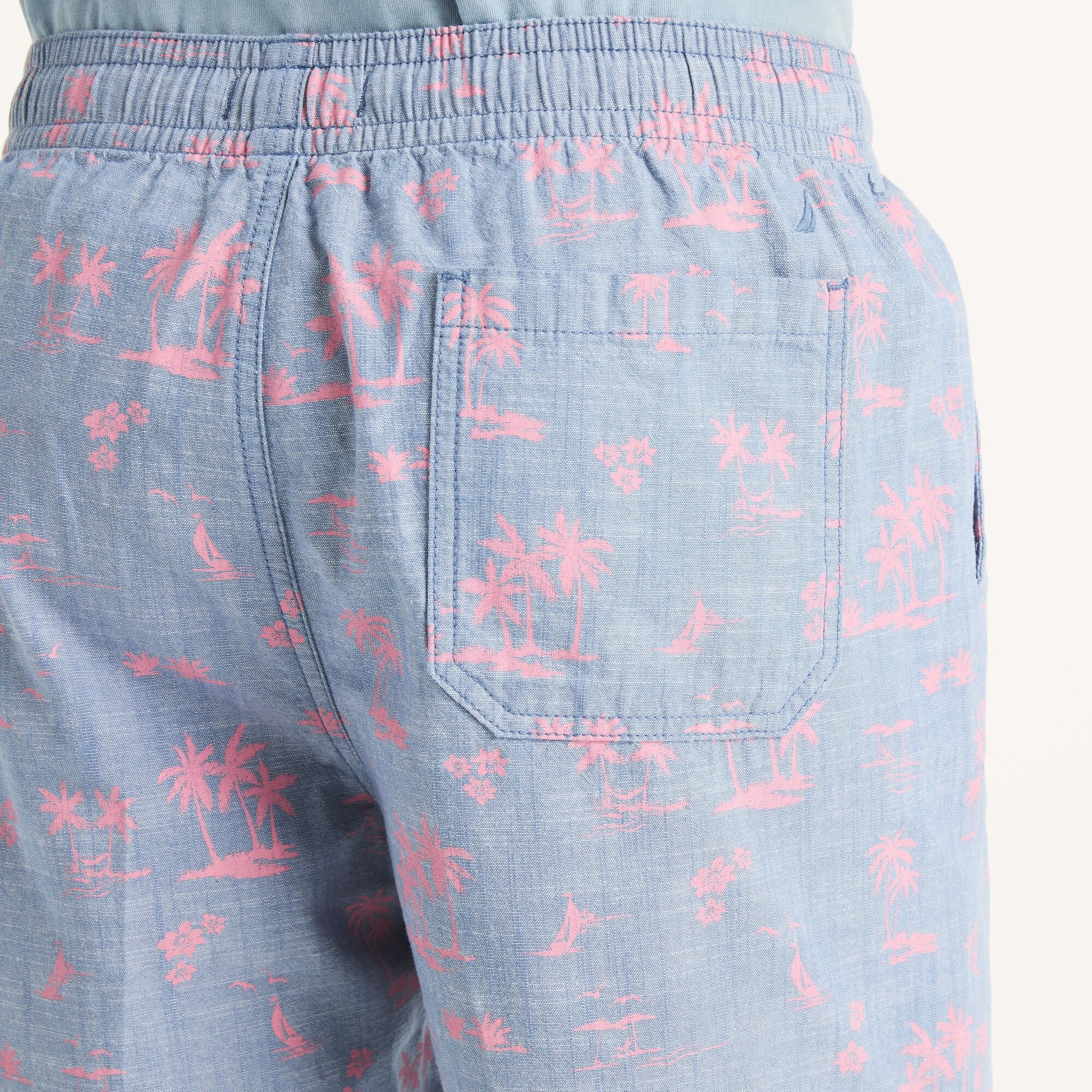 Nautica Mens 7" Printed Chambray Short