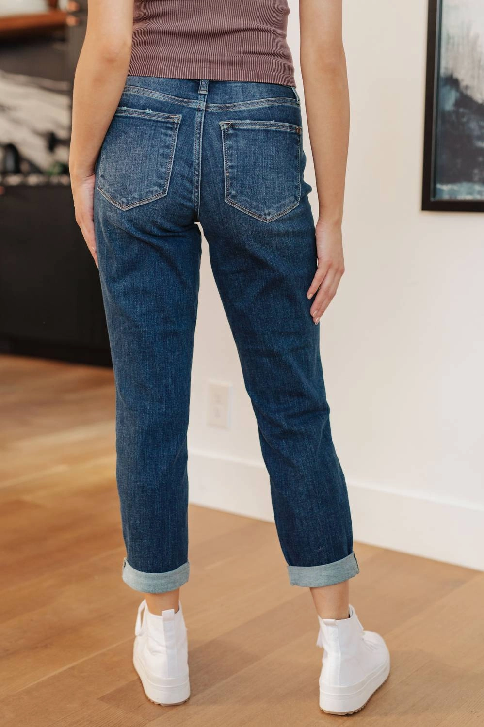 Non Distressed Boyfriend Jeans In Medium Wash