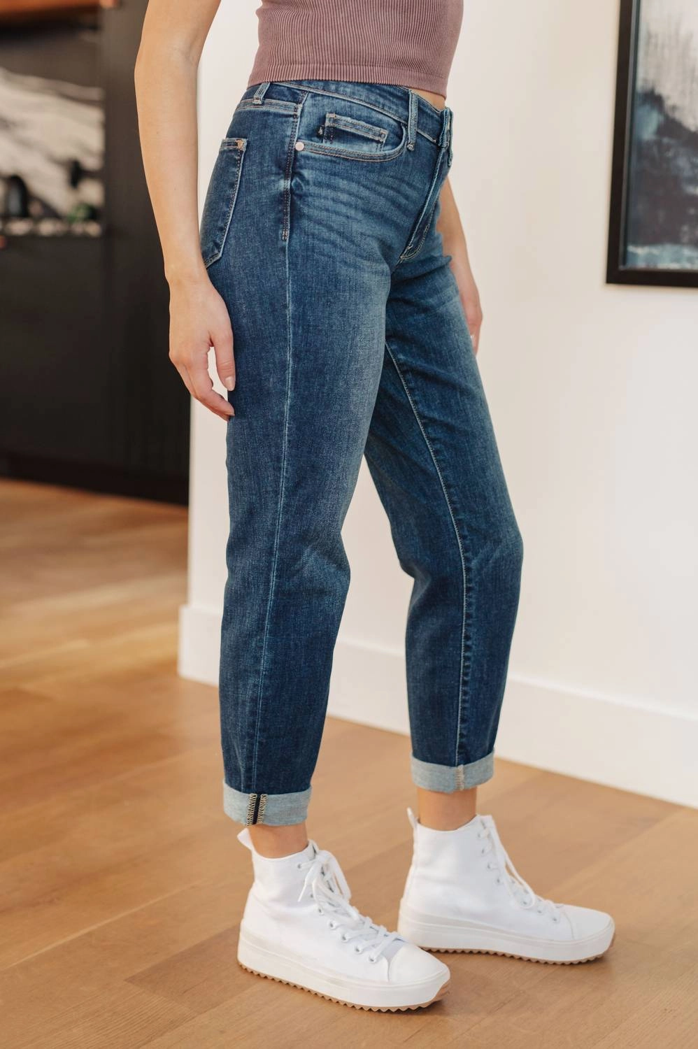 Non Distressed Boyfriend Jeans In Medium Wash