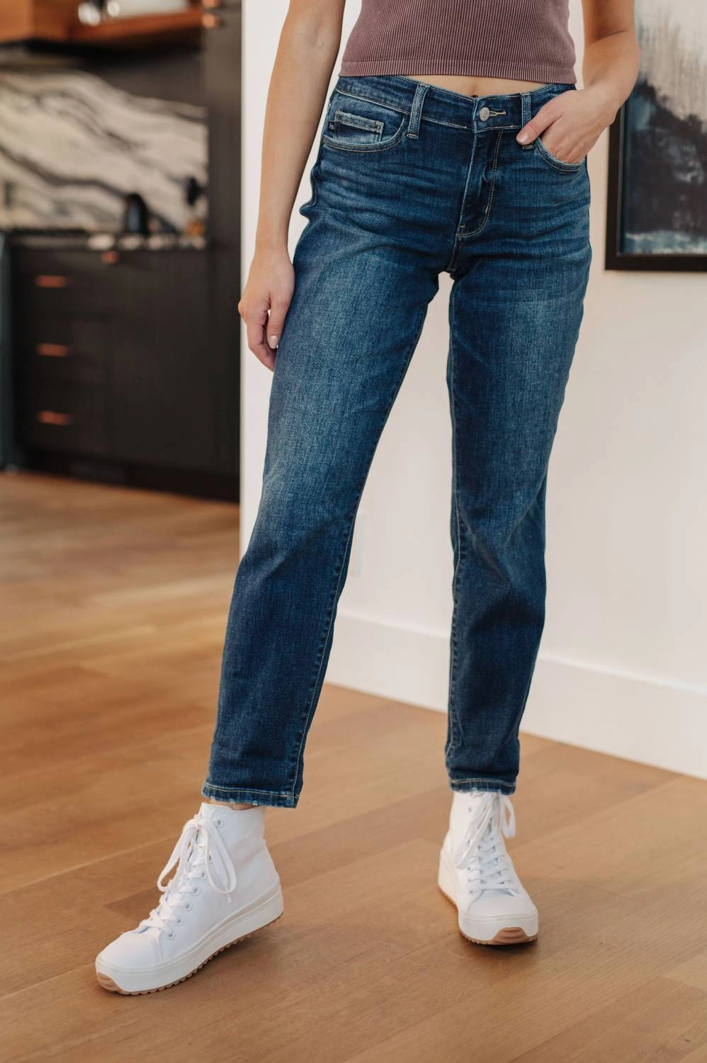 Non Distressed Boyfriend Jeans In Medium Wash