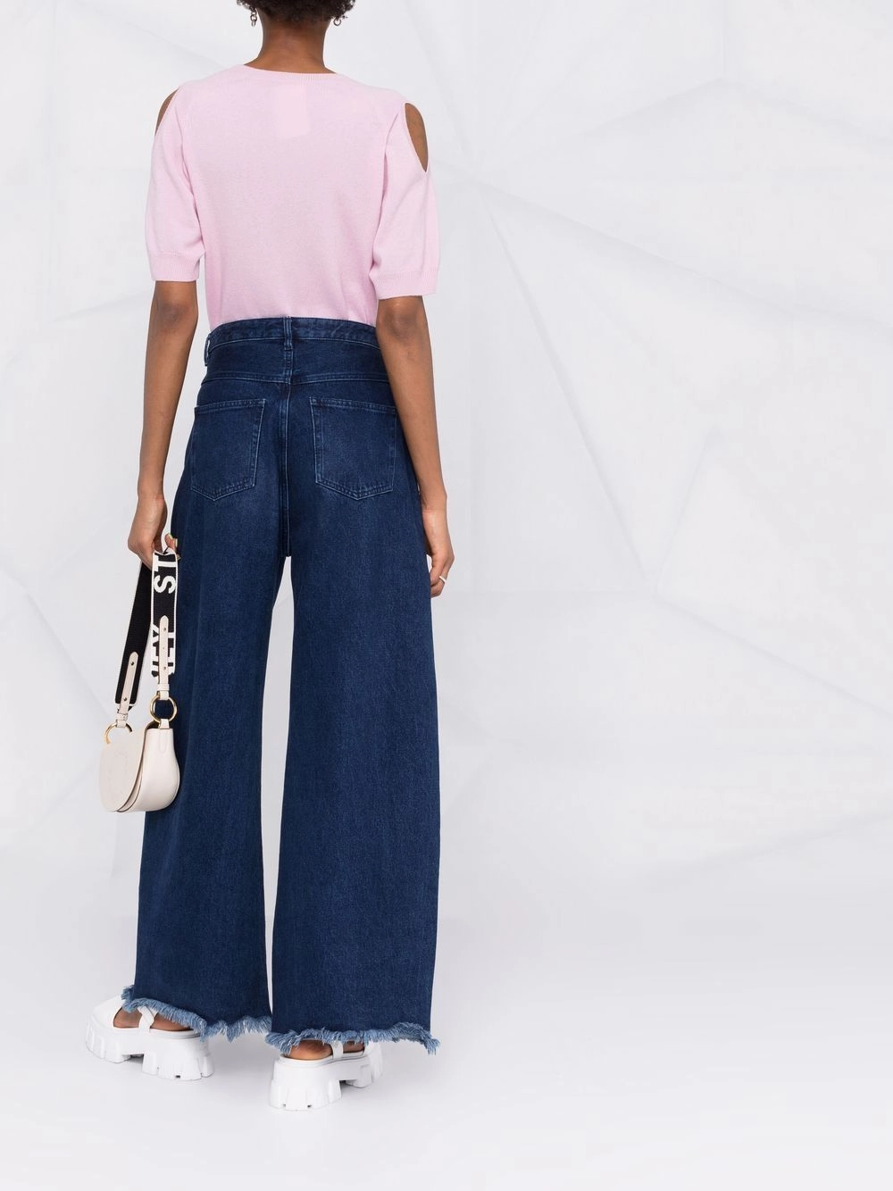 Open Shoulder Jumper