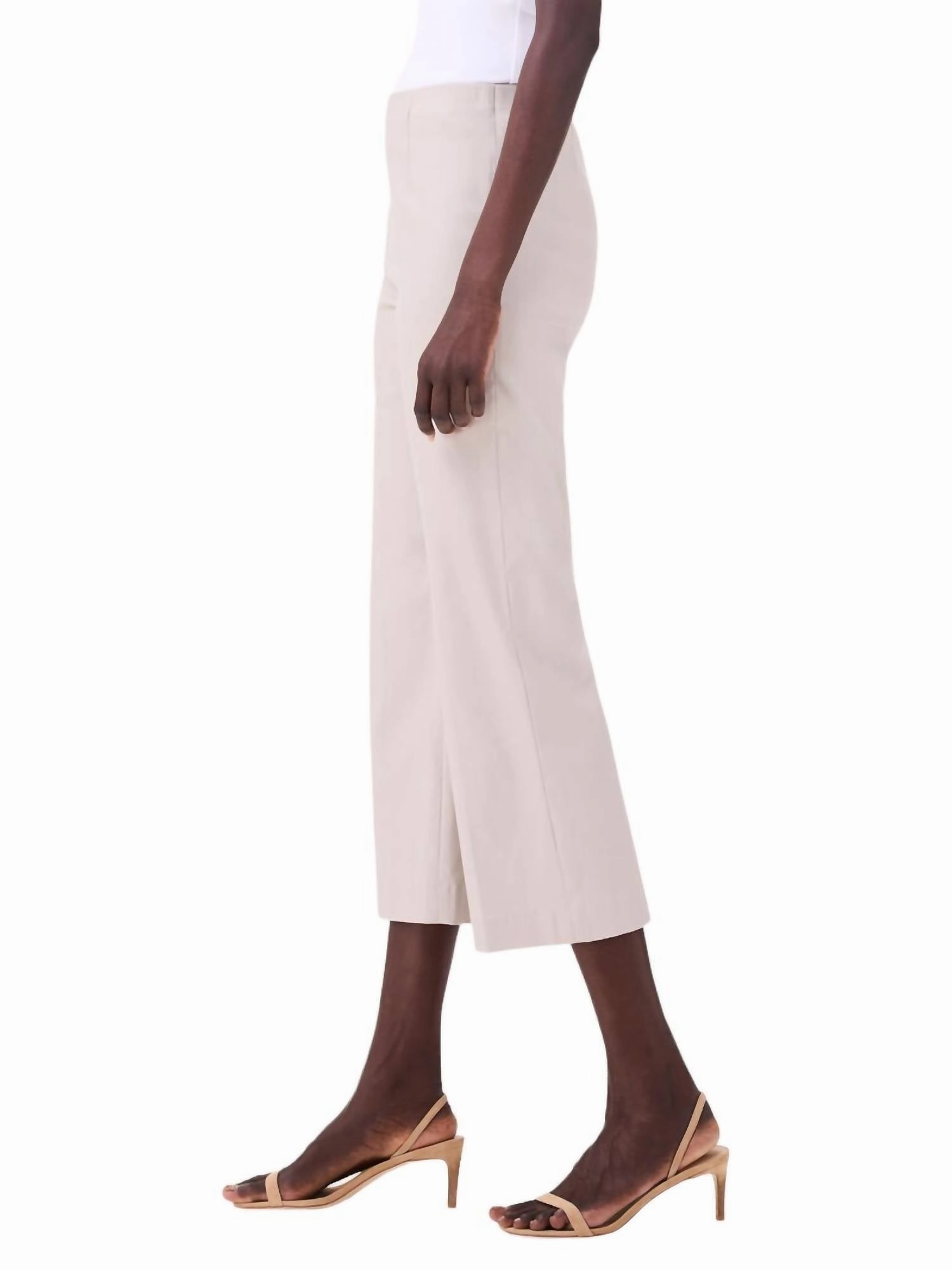 Polished Wonderstretch Wide-Leg Crop Trouser In Cobblestone