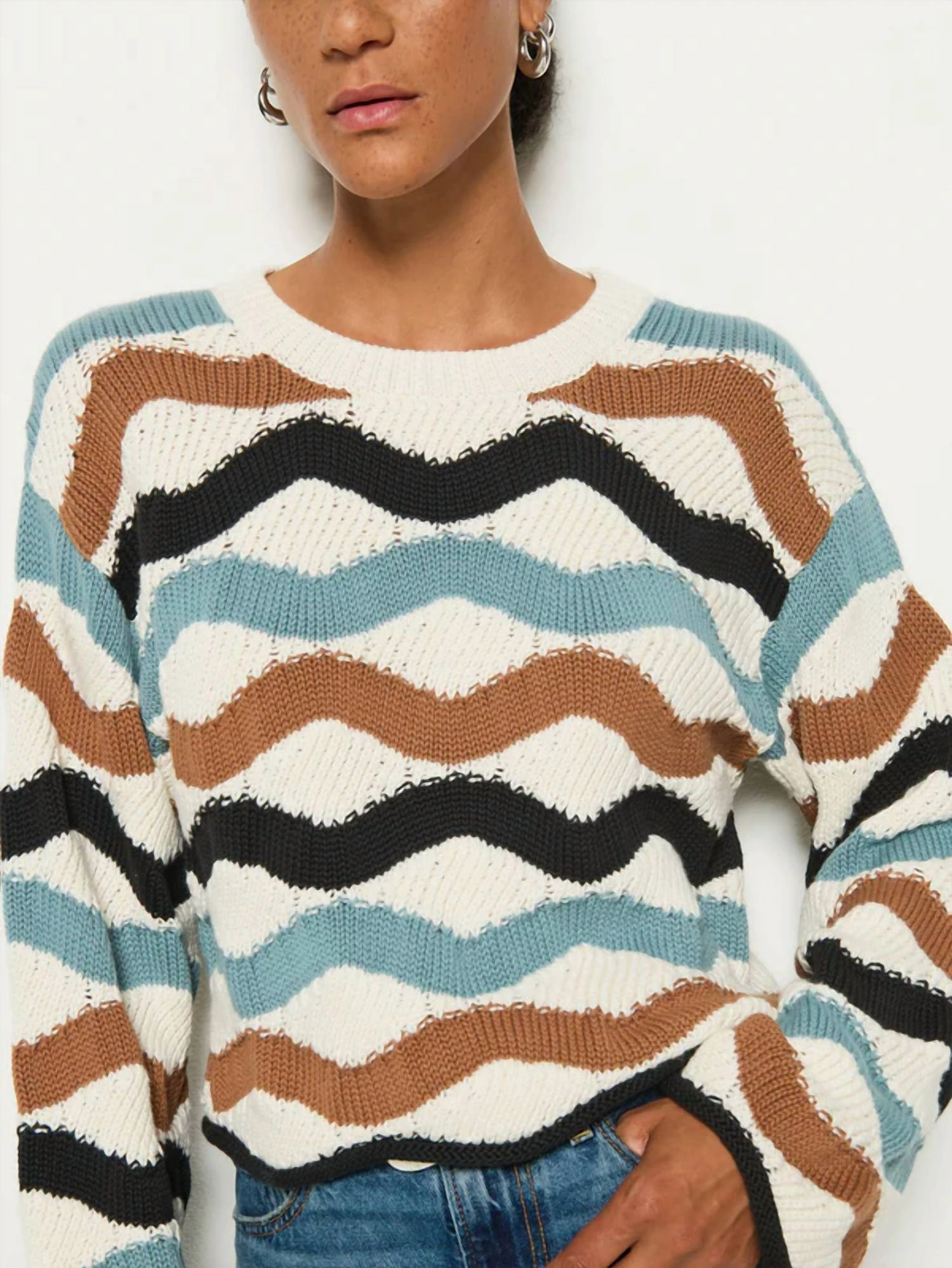 Poppy Pullover Sweater In Multi Waves