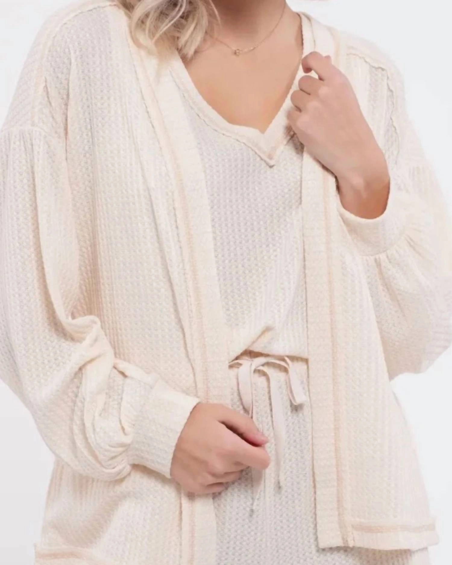 Reverse Stitched Open Front Cardigan In Cream