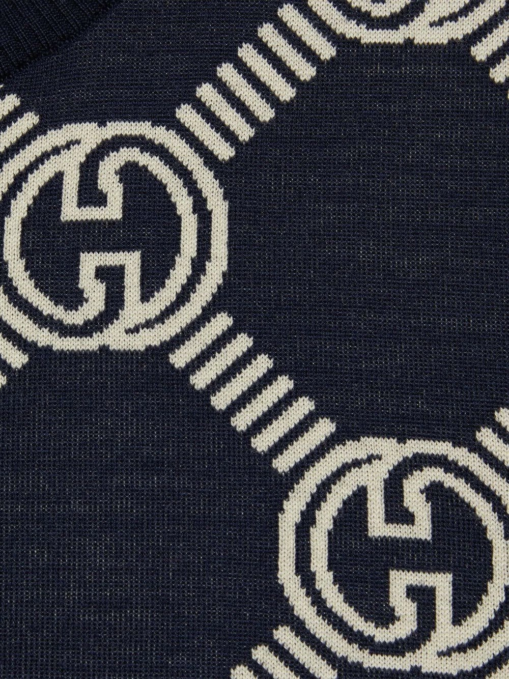 Reversible Jumper