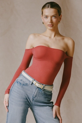 Seamless Off-Shoulder Long-Sleeve Bodysuit in Brick Red Tops - basic tees cheap