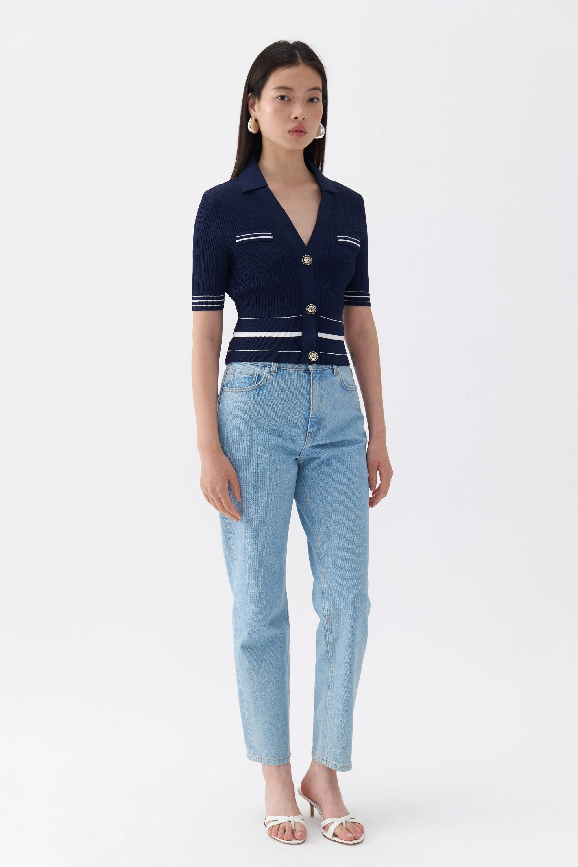 Short Sleeve Buttoned Knit Cardigan
