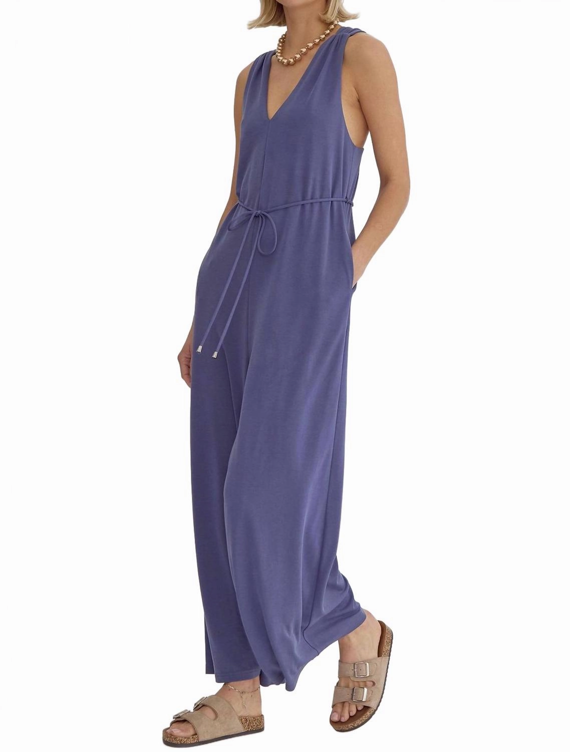Solid V-Neck Sleeveless Jumpsuit In Indigo