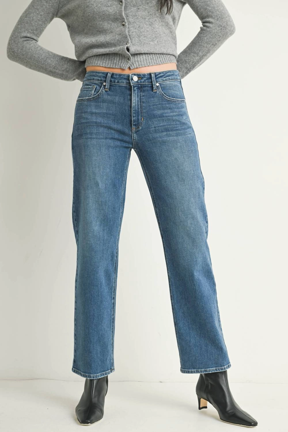 Stretchy Straight Jean In Medium Denim