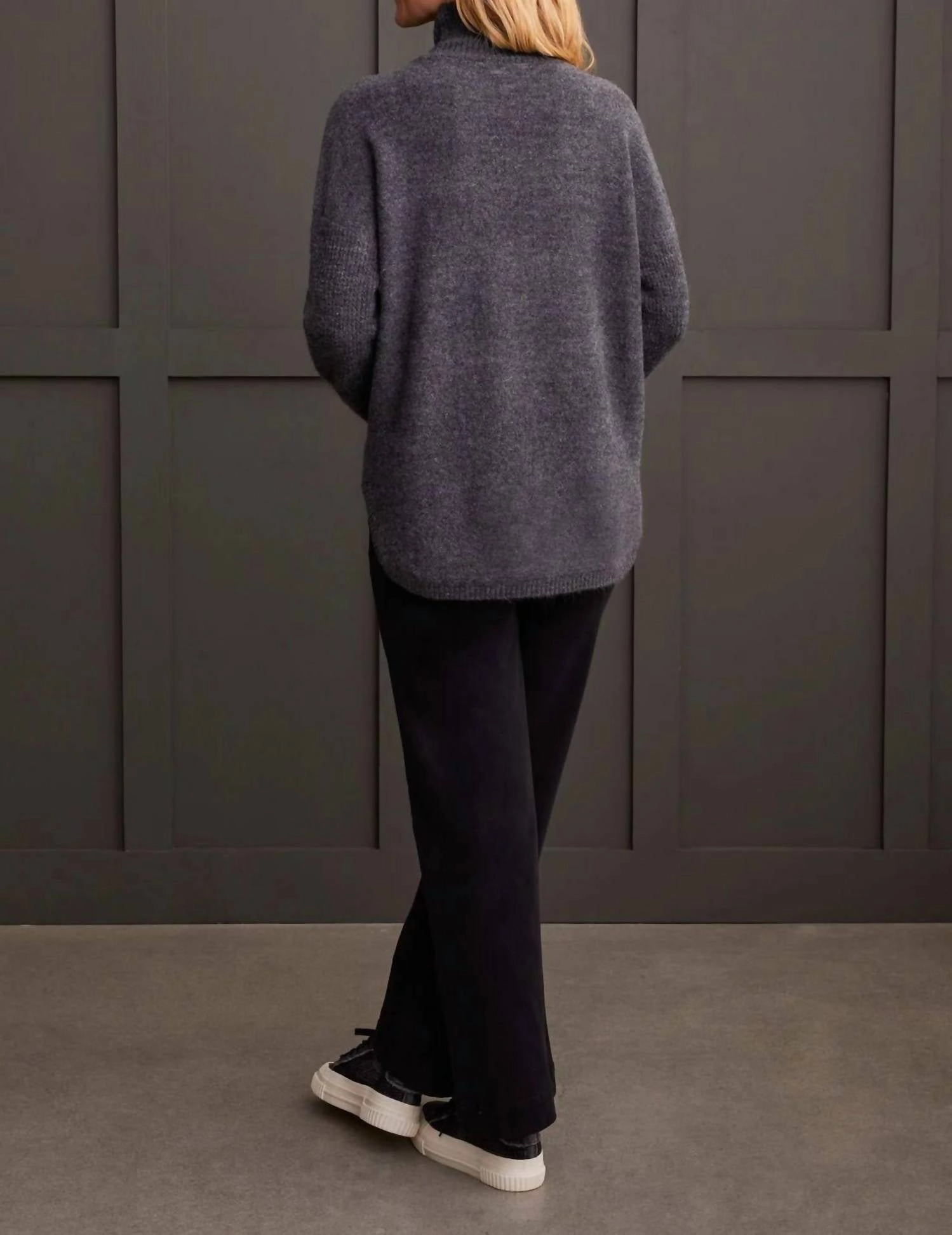 Textured Mock Neck Sweater In Charcoal