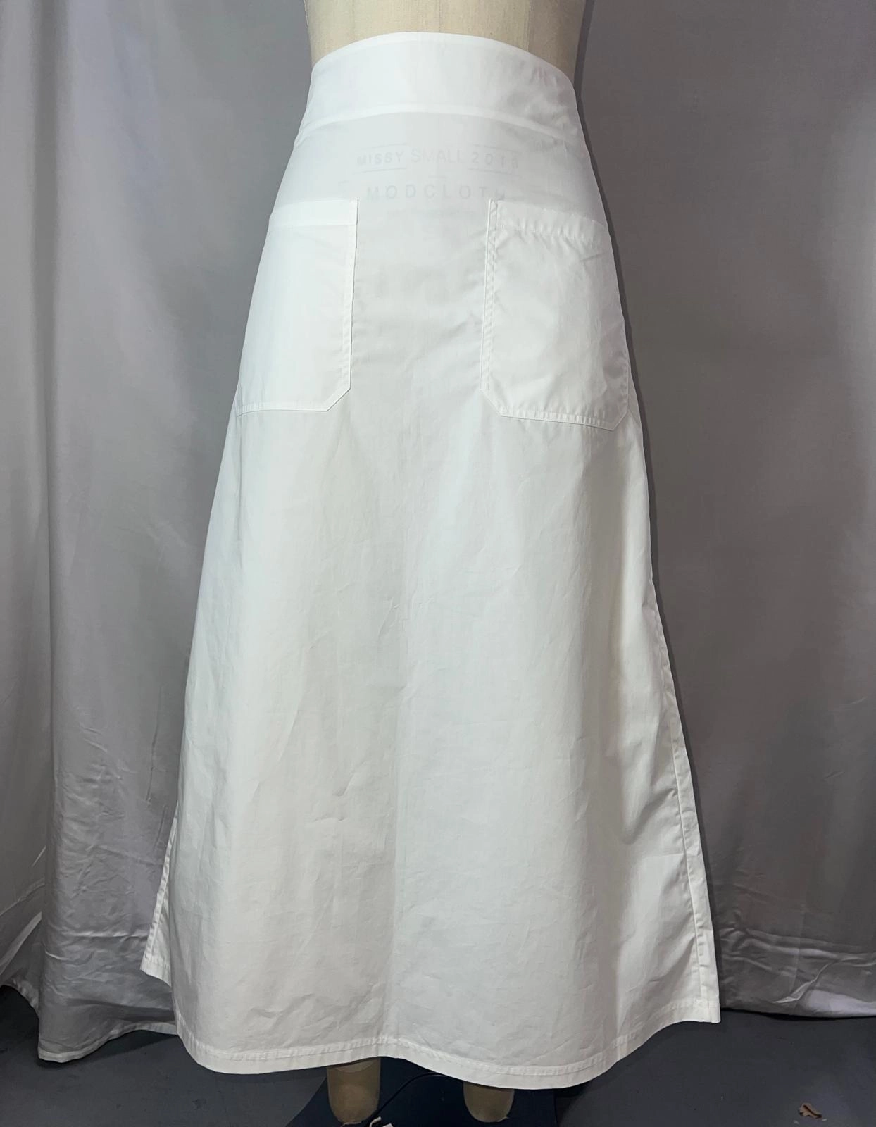 Totme Tie-Waist Midi A-Line Skirt in White Cotton