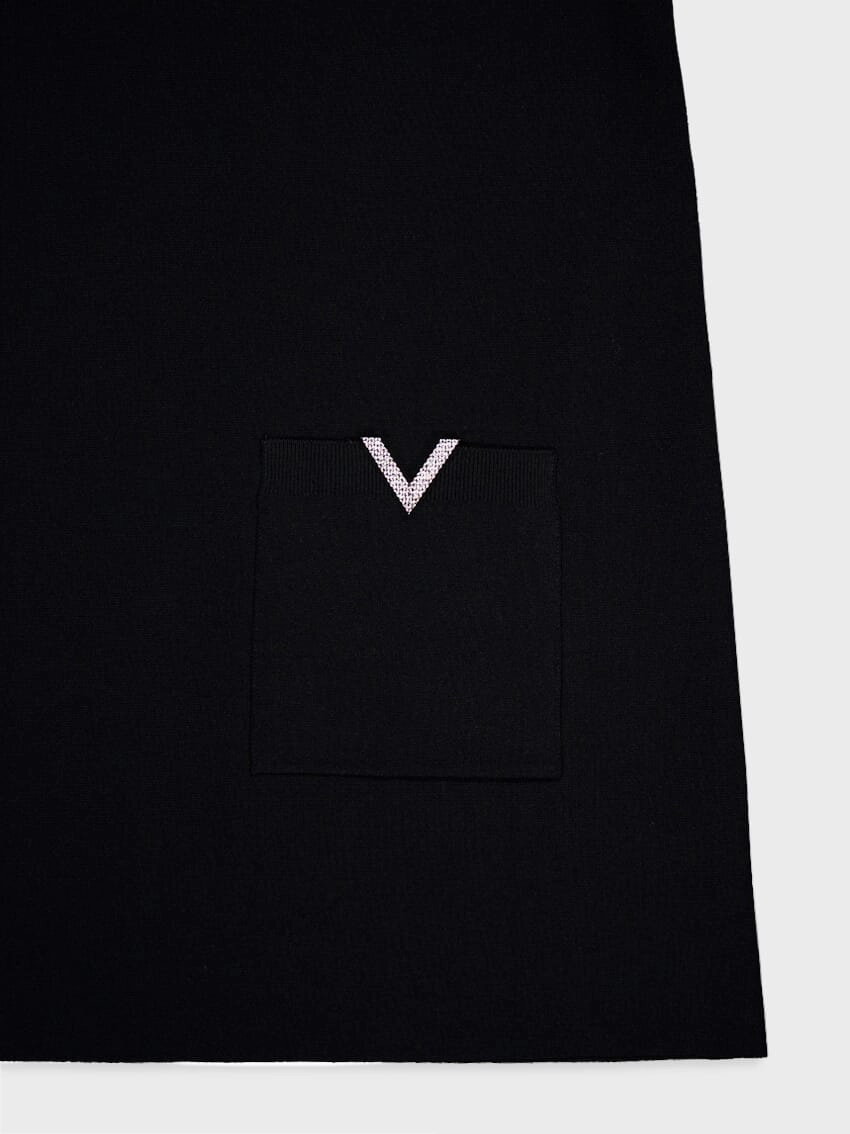 V-Detail Jumper With Feathers