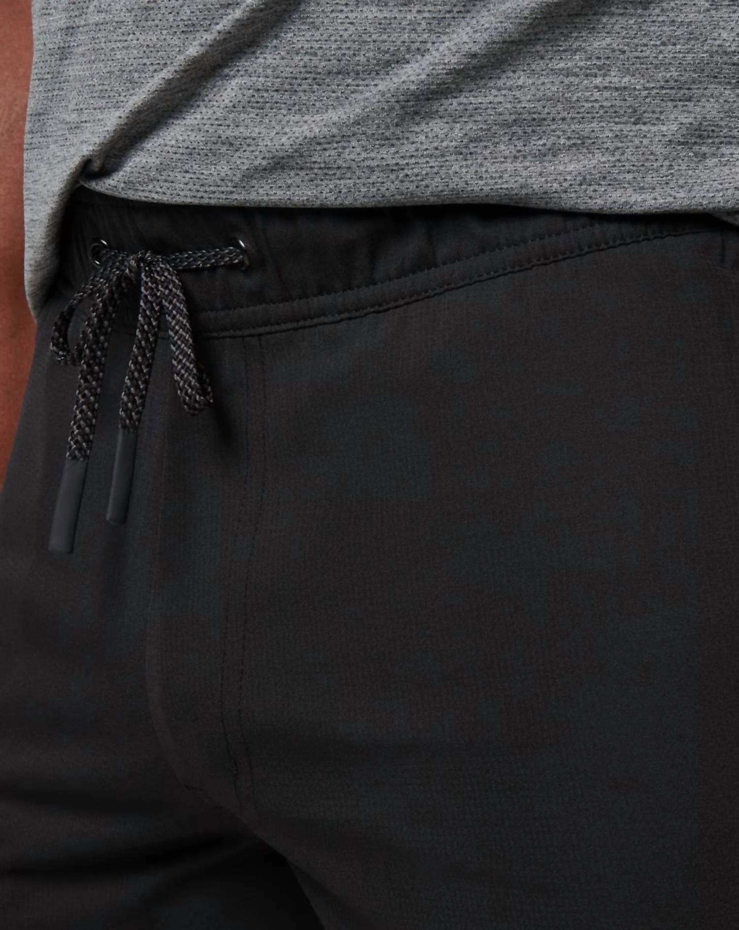 Wanderlust E-Waist Short 7.5In In Black