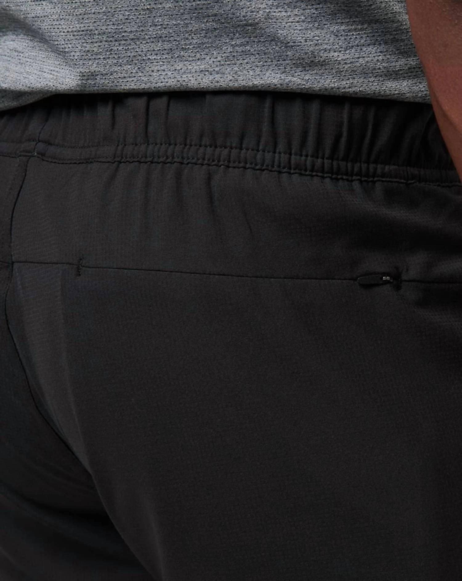 Wanderlust E-Waist Short 7.5In In Black